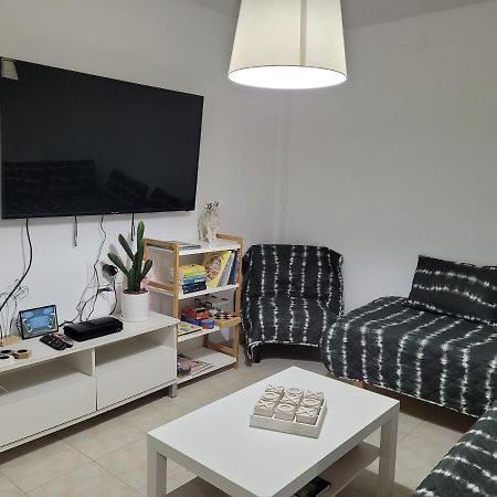 Akhva Accommodation Unit-אחווה יחידת אירוח Arad Exteriör bild