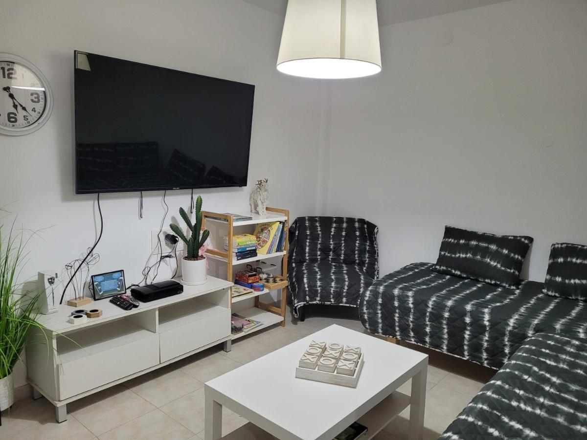 Akhva Accommodation Unit-אחווה יחידת אירוח Arad Exteriör bild